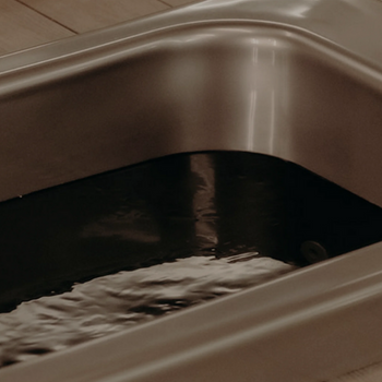 Experience the invigorating benefits of alternating between hot and cold treatments.